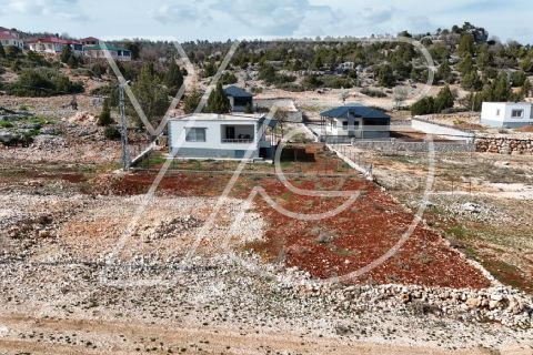 mersin erdemli arkıt mevkinde satılık arsa