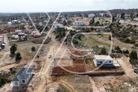 mersin erdemli arkıt mevkinde satılık arsa